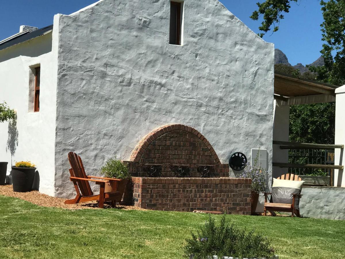 Raithby Winelands Historical Cottage Екстер'єр фото